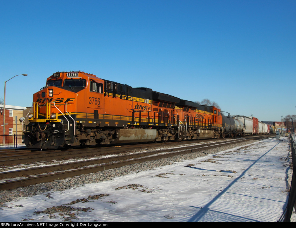 BNSF 3766